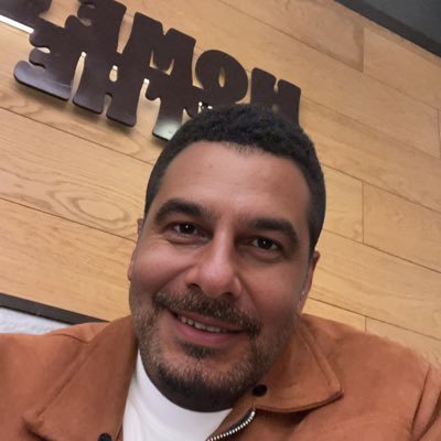 LarryDonaldM's profile picture. Soft heart, strong mind, no time for fake energy. 🌿