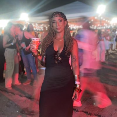 durexELA's profile picture. 