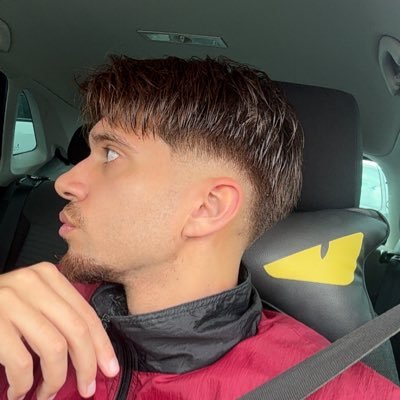 Maisam1306's profile picture. 