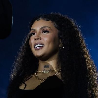 dudaneveess's profile picture. 