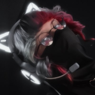 Alythm_86's profile picture. ✦ ・ passenger princess with an obsession for music induced zoomies ・ i love USAO ・ ♡ BS / PIU  ♡