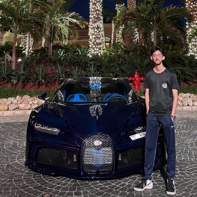 _MazinMunir_'s profile picture. Strategic marketing architect with 8+ years elevating high-performance brands.