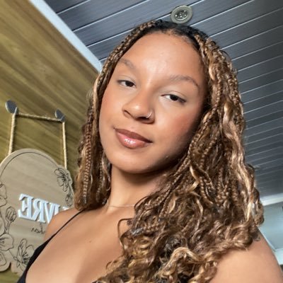 mariabibia__'s profile picture. do rio e das matas  🍯🏹