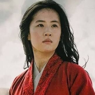 e_bluuu's profile picture. 