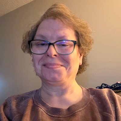 lavender6743's profile picture. 