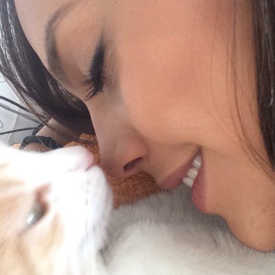 Ella097485's profile picture. Whether high heels or flats, walking at ease is a good view.