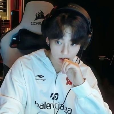 koo_koo_o's profile picture. Bulletproof Boy Scouts  รอบังทันcomeback spring~2026~   ปีหน้าต้องได้ไปคอนบังทัน  @bts_bighit