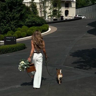 Charlotte080627's profile picture. A drifting star on earth, capturing every moment when the soul shines. No pornography