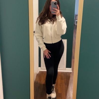 r_ina4you's profile picture. 18+ NSFW • 💋 Tips On ⬆️