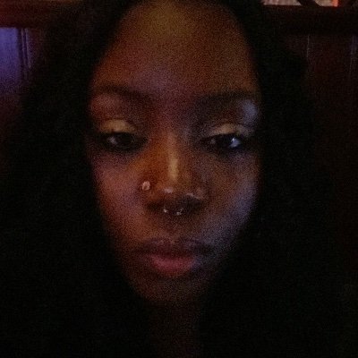 lousamone's profile picture. 