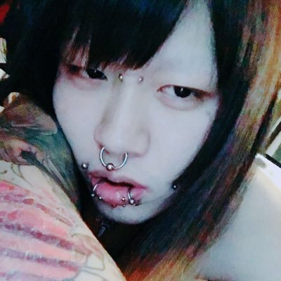 19OOsu's profile picture. subtwt。