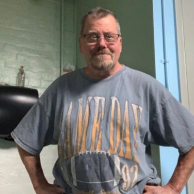 davidv_d's profile picture. Born in Buffalo years ago, moved northeast in the Finger Lakes region. Im a Buffalo Bills fan and follower! i love cooking food, drinking beers around fire pit!