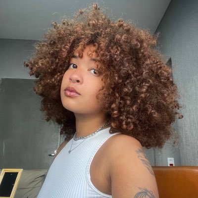 __claramente_'s profile picture. eu sou so um conceito