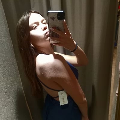 malefficio's profile picture. no entiendo star wars xq anakin está tan bueno que me desconcentra