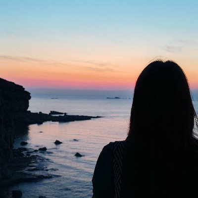 _Emmeline_90's profile picture. Observer of the digital world 🌍 Crypto analysis + strategy thinking 💼
I enjoy depth rhythm and elegant expression 
#Crypto #Web3 #WomenInCrypto