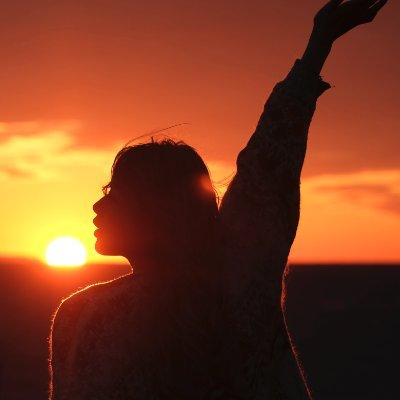 _Juliette_90's profile picture. Professional analyst | Crypto enthusiast | Balance of logic and aesthetics
Let reason shine and passion grow 🌸✨
#Crypto #Web3 #WomenInWeb3