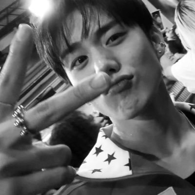 aeskylez's profile picture. we chase atlantic