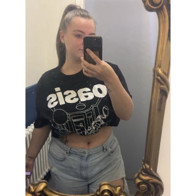 miamcgovern7's profile picture. 21. 💛🖤