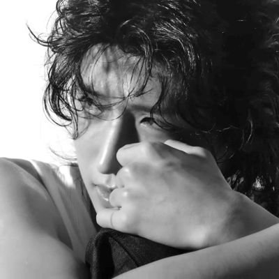 LoveVirus0094's profile picture. {she/they/he} 🇰🇷 | INTJ | 1997 ♐️ |
WEVE/Villain 🌧 Pingu enthusiast. 🎸✨️ OG mouse 😎🐁