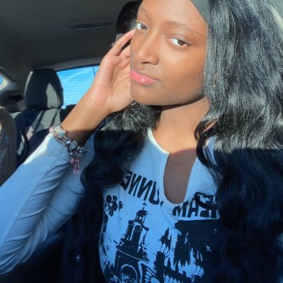 ambitiousanecia's profile picture. 