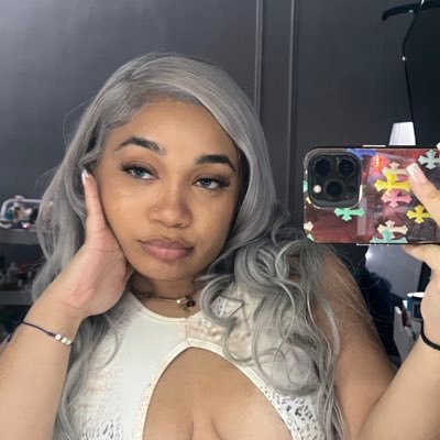 kaybriinks's profile picture. ☣️