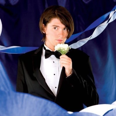 pasdespencer's profile picture. MCR 8/2 : #1 WAMS FAN : left on seen by tai x3 : 💙 @trohmanfever @prozactic @_vegas_lights @W4iting4aGhost