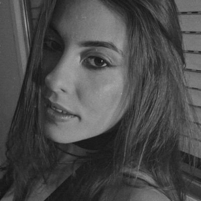 bettinapoll's profile picture. 