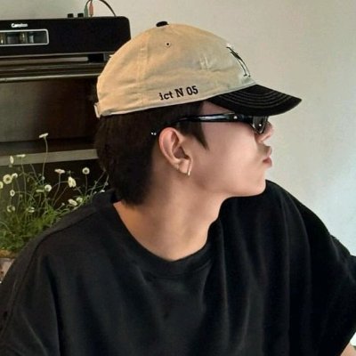 jhoshuva's profile picture. ( 𝚄𝙽𝚁𝙴𝙰𝙻 )┊ He's a calm person and he's can speak 5 different languages, King of visual and part of 𝑽𝒐𝒄𝒂𝒍 𝒕𝒆𝒂𝒎. loves 𝑪𝑨𝑹𝑨𝑻, 𝑱𝒐𝒔𝒉𝒖𝒂 𝑯