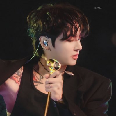 JJkookie_cooky's profile picture. Army || 0T7 || BTS @BTS_twt || Carat 💎 17 @pledis_17 || Co web Ch Taobao, Xianyu | cari doll | Rate : 2400🇨🇳