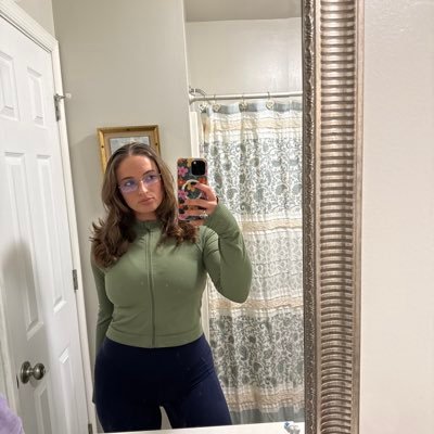 caitlin_mayton's profile picture. 