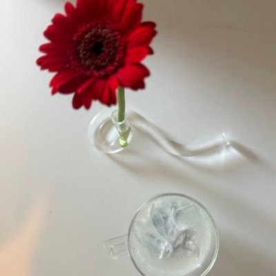 e_r_u_c's profile picture. 𝘍𝘳𝘦𝘦 𝘭𝘢𝘯𝘤𝘦 𝘋𝘦𝘴𝘪𝘨𝘯𝘦𝘳 〖 𝙏𝙞𝙣𝙮 𝙧𝙤𝙤𝙢 ┋2.5帖の小さい部屋 〗 ご依頼はDMまで