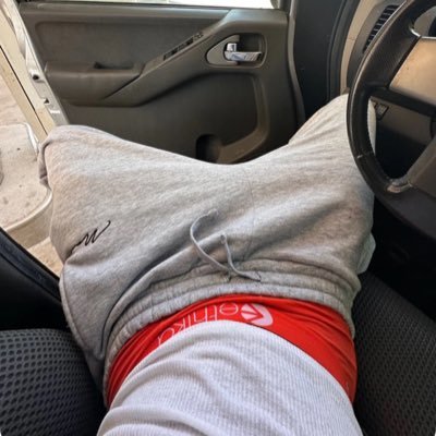 wealthyNdtatted's profile picture. 