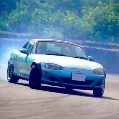 ks8879_864's profile picture. たぶん公認の歳上の弟。ロードスタードリフトと同人声優とASMR。プロポーズチェキの人。ペンラ振り回す人。