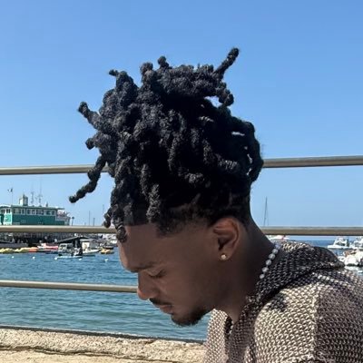 zzzayvier's profile picture. r&b enthusiast