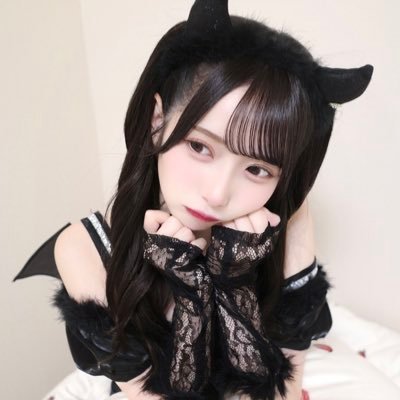 paronayaaaaa's profile picture. 