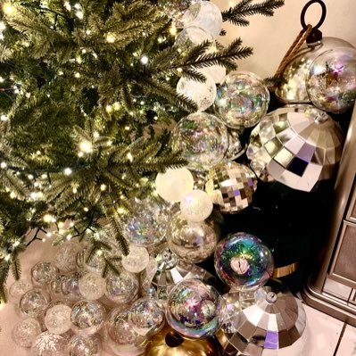 fvckvrbody's profile picture. 