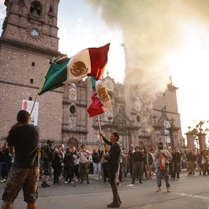 anthauslopez's profile picture. - I ASK NO ONE -