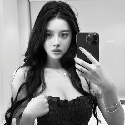 mystiquemizt's profile picture. 𝐅𝐈𝐂𝐓𝐈𝐎𝐍𝐀𝐋 ⸻ Sweet as sugar, hot as spice. Don't shit here, i'm not nice.