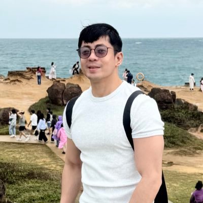 13_dark_00's profile picture. Introvert na malibog 😅