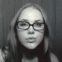 literallyyliv's profile picture. half weird, half cool