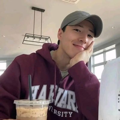 lucaskwang9's profile picture. humble and self respect