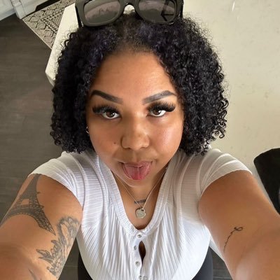 Aurorawall40746's profile picture. black lives matter  💓I’m not shy, just saving the freaky for the right one 😈😉