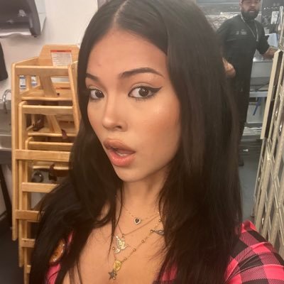 kixxxah's profile picture. BIG HATER REAL LOVER 🎀