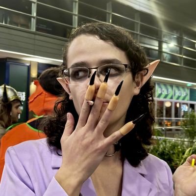 chaimbabad2's profile picture. don't look at me I'll giggle, practicing bisexual, he/they
@chaimbabad_life