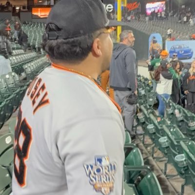 LeahcimElknud's profile picture. life in tha fast lane