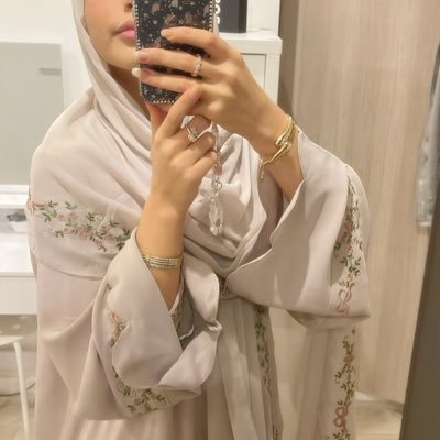 Dddunyae's profile picture. Au bout du compte c’est toi et الله