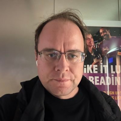 MrMatthewHoward's profile picture. Journalist.