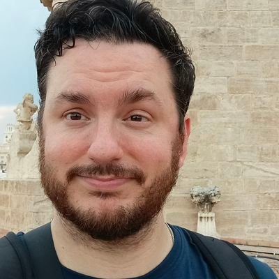 Noquemecanso's profile picture. M’agrada la història. Boig per la música. Guía turístic. Antifeixista, feminista i demòcrata. Enamorat de Sòria. Fan @polispol @LFC #THEKOP
❤️💛💜