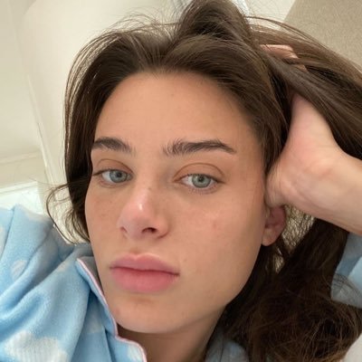 Ameliaevelyn109's profile picture. hate lies just be truthful❤️❤️❤️