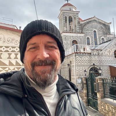 adnan_swiss's profile picture. Her şey vaktini bekler.